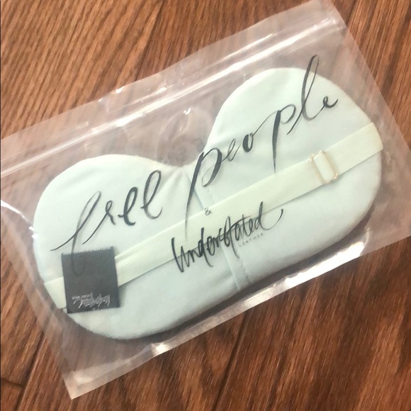 Free People Accessories - Free People & Understated Leather Sleep Mask 💤
